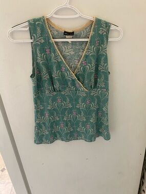 Y2K Julie’s Closet Printed Green Sleeveless Wrap Top